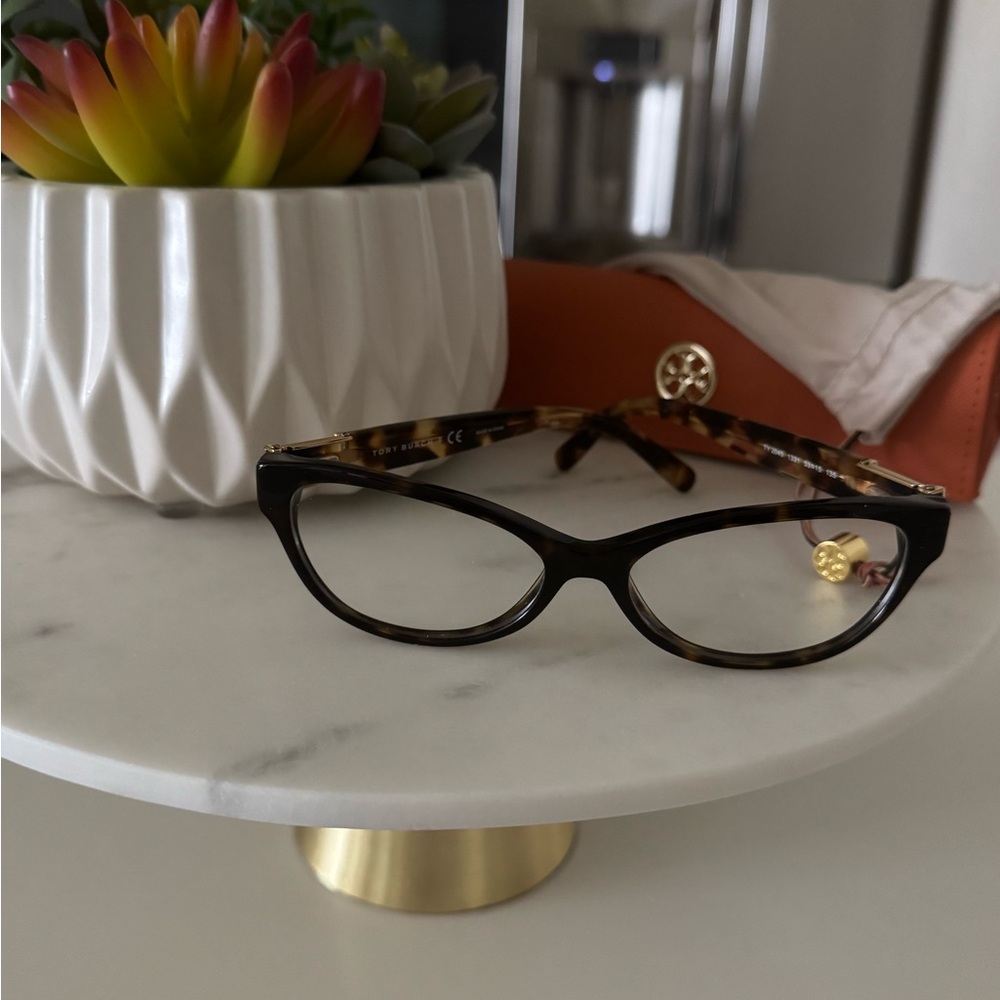 Tory Burch Cat Eyeglasses with Case
